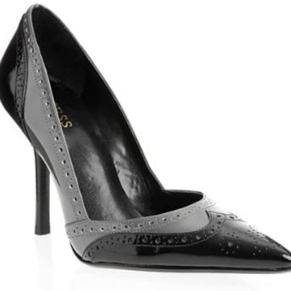 Guess gray and black pumps